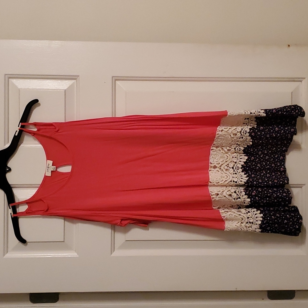 Dress - Knee length
